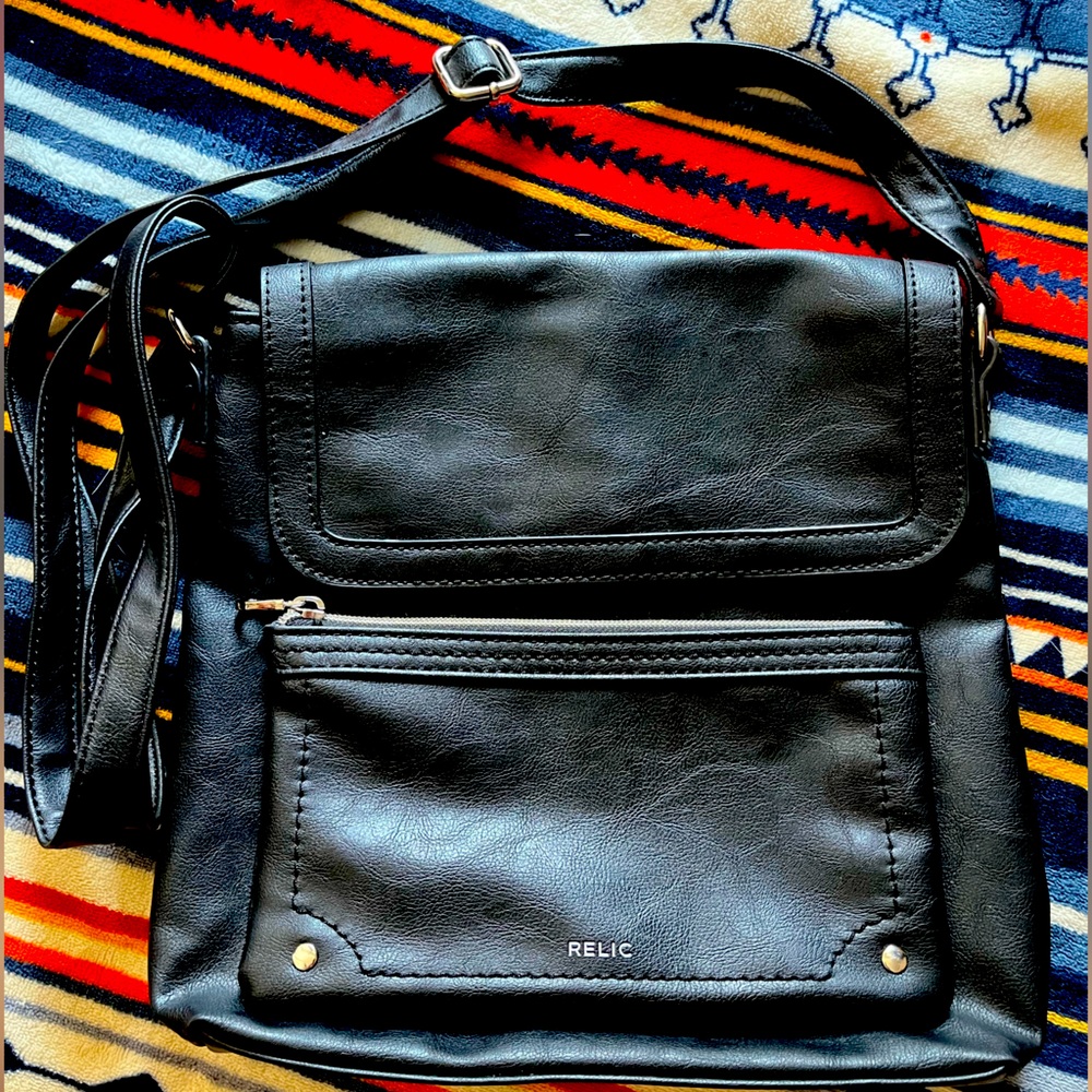 RELIC black purse, small